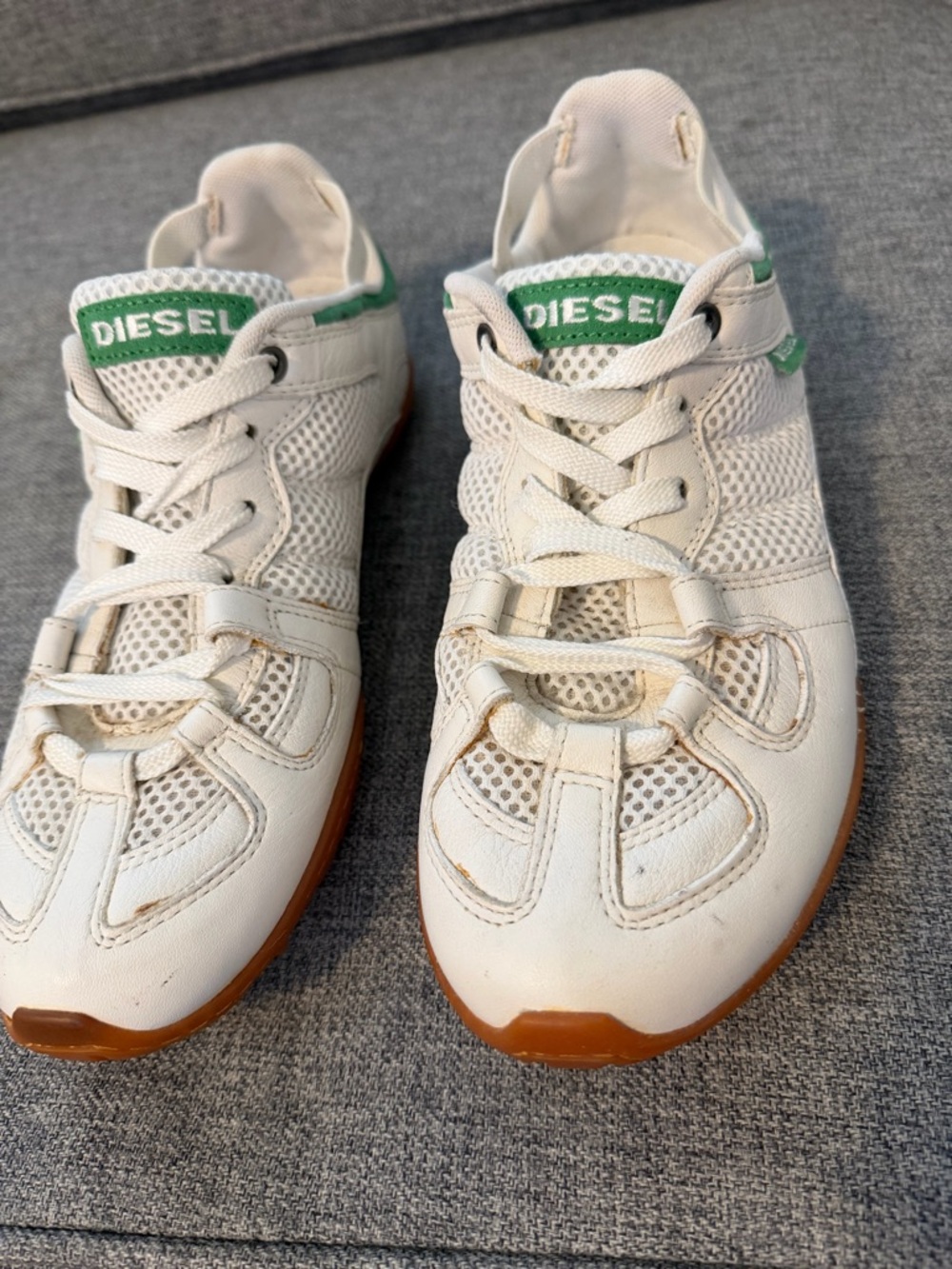 Diesel White Leather and Mesh Sneakers with Green Logo and Gum Sole Size 9 GUC